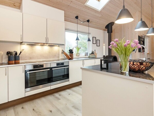 House | Private kitchen | Microwave