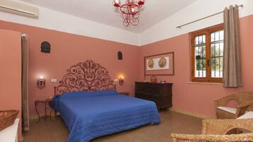 Villa | 3 bedrooms, iron/ironing board