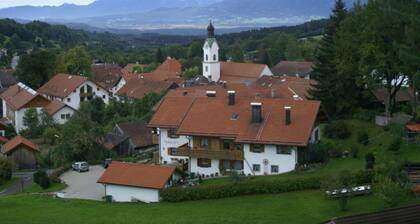 House Marina Modern Retreat