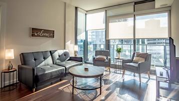 Apartment, 2 Bedrooms | Living area
