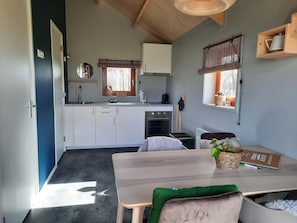 House | Private kitchen - Lodge by Dutch Meadows With Scenic Veranda (Ruinerwold)