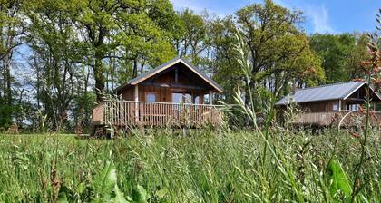 Lodge by Dutch Meadows With Scenic Veranda