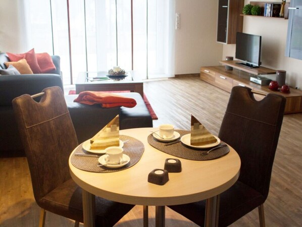 Dining - Gretel Comfortable Holiday Residence (Bremm)