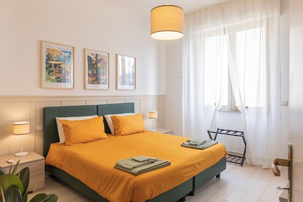 2 bedrooms, desk, iron/ironing board, travel cot