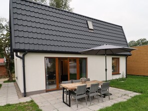 House | Dining - Detached Holiday Home Near Alkmaar (Hensbroek)