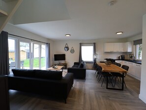 House | Dining - Detached Holiday Home Near Alkmaar (Hensbroek)