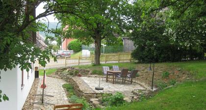 Sunny Holiday Home Near the Forest