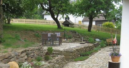 Sunny Holiday Home Near the Forest