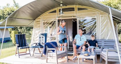 Tent Lodge in Dordogne Near Scenic Views
