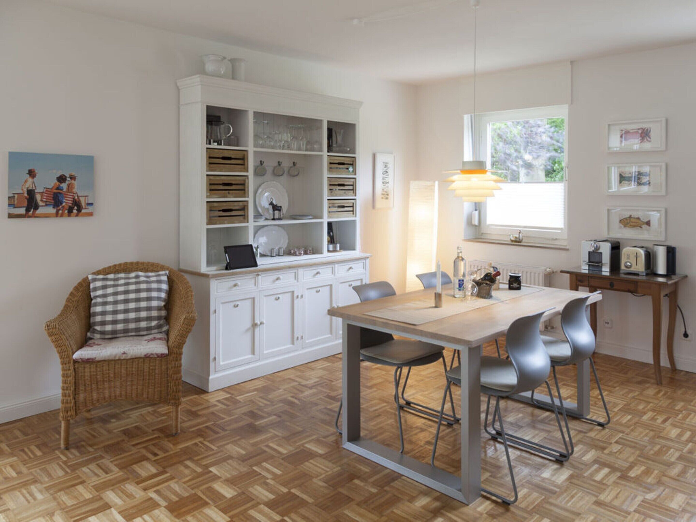 House | Private kitchen | Electric kettle, toaster, high chair