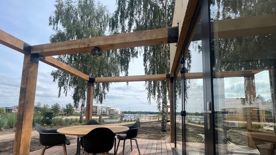 Luxury Lodge With Beach View