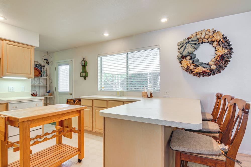 Walk to Downtown: Page Hideaway w/ Patio - Glen Canyon, AZ