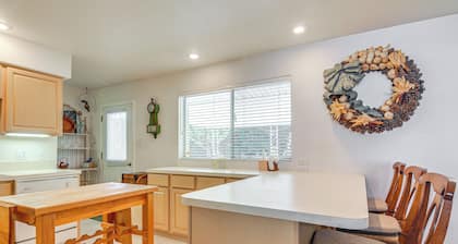 Walk to Downtown: Page Hideaway w/ Patio