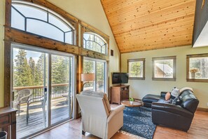 Interior - 24-0139 Cabin in Fairplay: Close to Trails! (Fairplay)