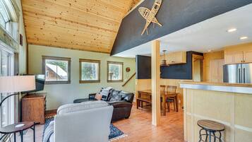 House (2 Bedrooms) | Front of property