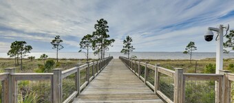 Port St Joe Home w/ Beach & Boardwalk Access!