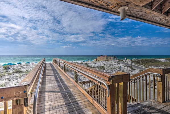 Interior - Destin Ground-level Condo w/ Private Beach Access (Destin)