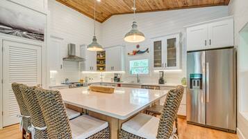 Cottage (2 Bedrooms) | Interior