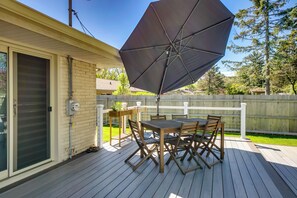 Apartment (1 Bedroom) | Interior - Cozy Milwaukee Apartment w/ Deck, 2 Mi to Airport! (Milwaukee)