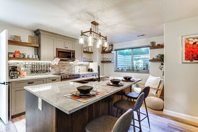 Cozy Kaysville Vacation Rental w/ Mountain Views!