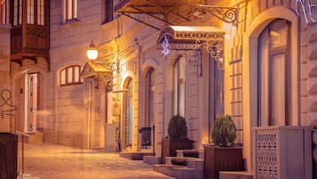 3 soverom, sengetøy av topp kvalitet, individuelt innredet og skrivebord