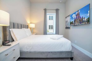 5 quartos, ferros/tábuas de passar roupa, berço de viagem, Wi-Fi