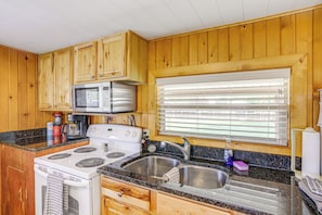 Cottage (2 Bedrooms) | Interior