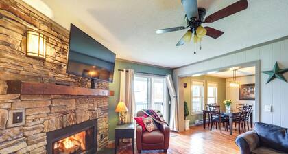 Furnished Deck + Resort Perks: Beech Mtn Retreat!