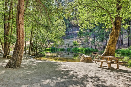 Game Room & Patio: Picturesque Home in Sonora