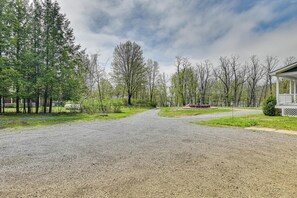 Interior - Fire Pit + Beach Access: Quiet Northville Retreat (Northville)