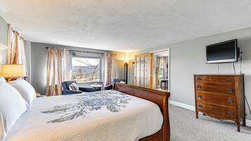 1 kamar tidur, setrika/meja setrika, dan seprai linen