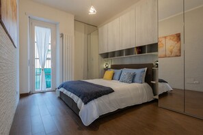 Een strijkplank/strijkijzer, gratis wifi, beddengoed
