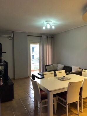 Apartment | Dining - Stunning 1-bed Apartment in Vlore (Vlorë)