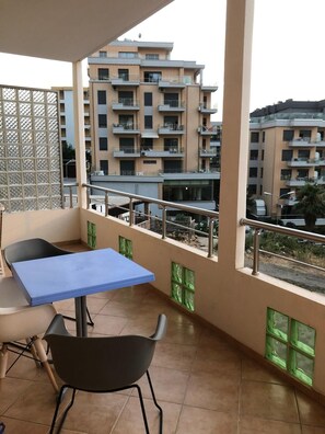 Apartment | Outdoor dining - Stunning 1-bed Apartment in Vlore (Vlorë)