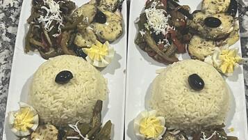 Free daily cooked-to-order breakfast