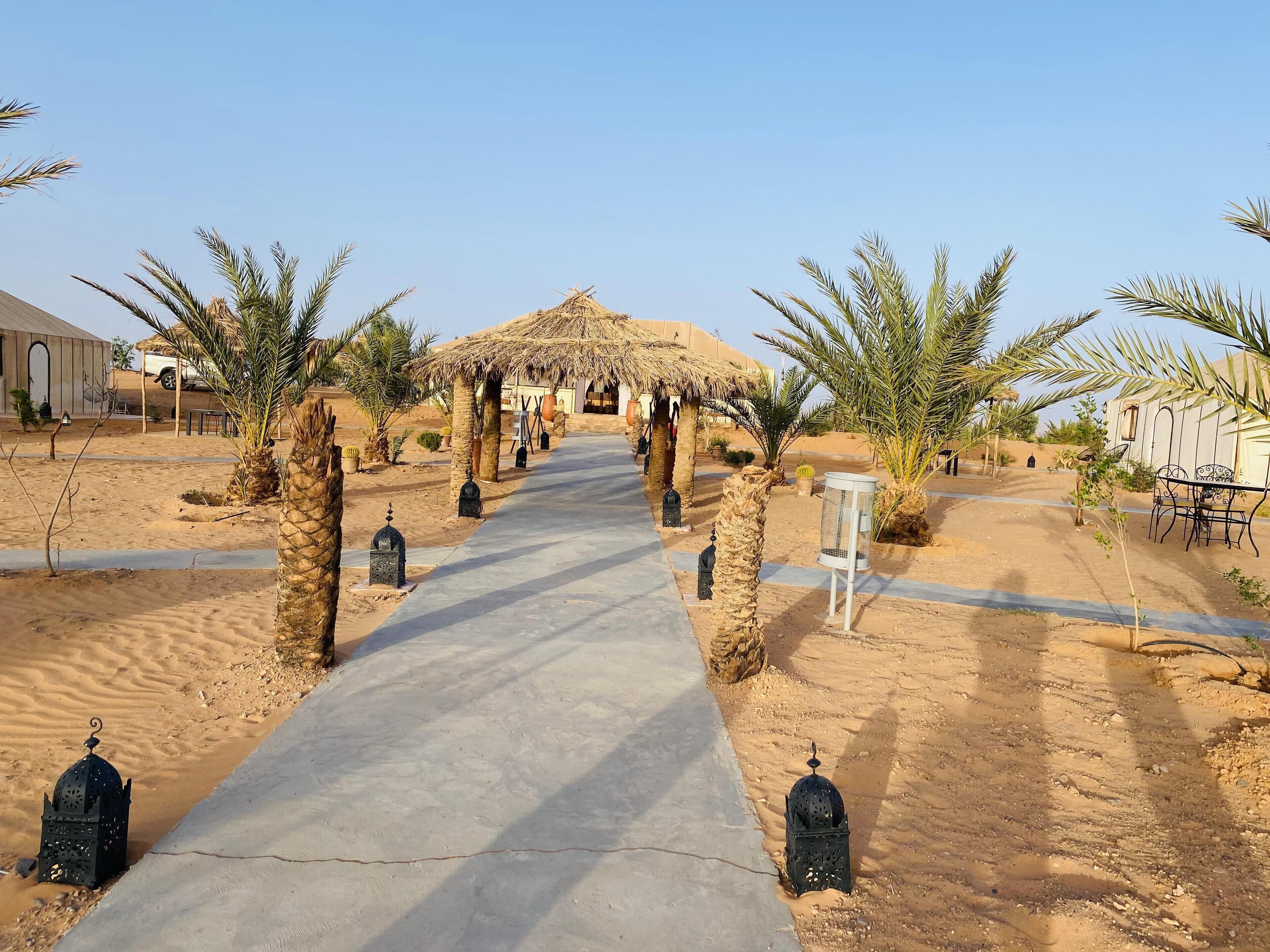 المنشأة من الخارج