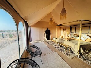 Tienda de campaña Royal | 1 habitación, wifi gratis y ropa de cama 