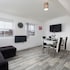 2 Bed Flat - Sleeps 4 - Wifi