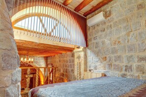 Chambre Familiale, 2 chambres, salle de bains commune | Literie de qualité supérieure, minibar, coffres-forts dans les chambres