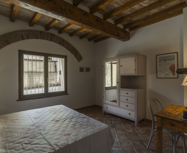 1 habitación, cuna de viaje y wifi gratis 
