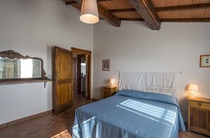 2 habitaciones, cuna de viaje y wifi gratis 