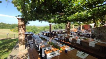 Ristorazione all'aperto