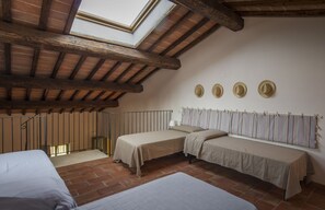 1 bedroom, travel crib, free WiFi