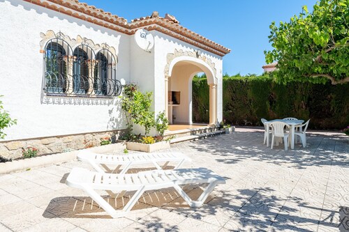Maison de vacances 'Casa Amalia' avec terrasse privée, jardin privé et climatisation