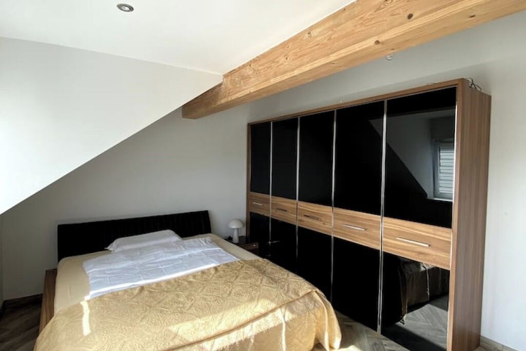 2 室のベッドルーム、アイロン / アイロン台、旅行用ベビーベッド、WiFi