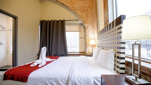 Fer et planche à repasser, lit parapluie, Wi-Fi gratuit, draps fournis