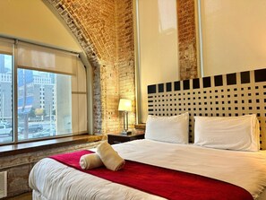 Tabla de planchar con plancha, cuna de viaje y wifi gratis 