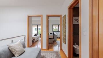 3 habitaciones, tabla de planchar con plancha y wifi gratis