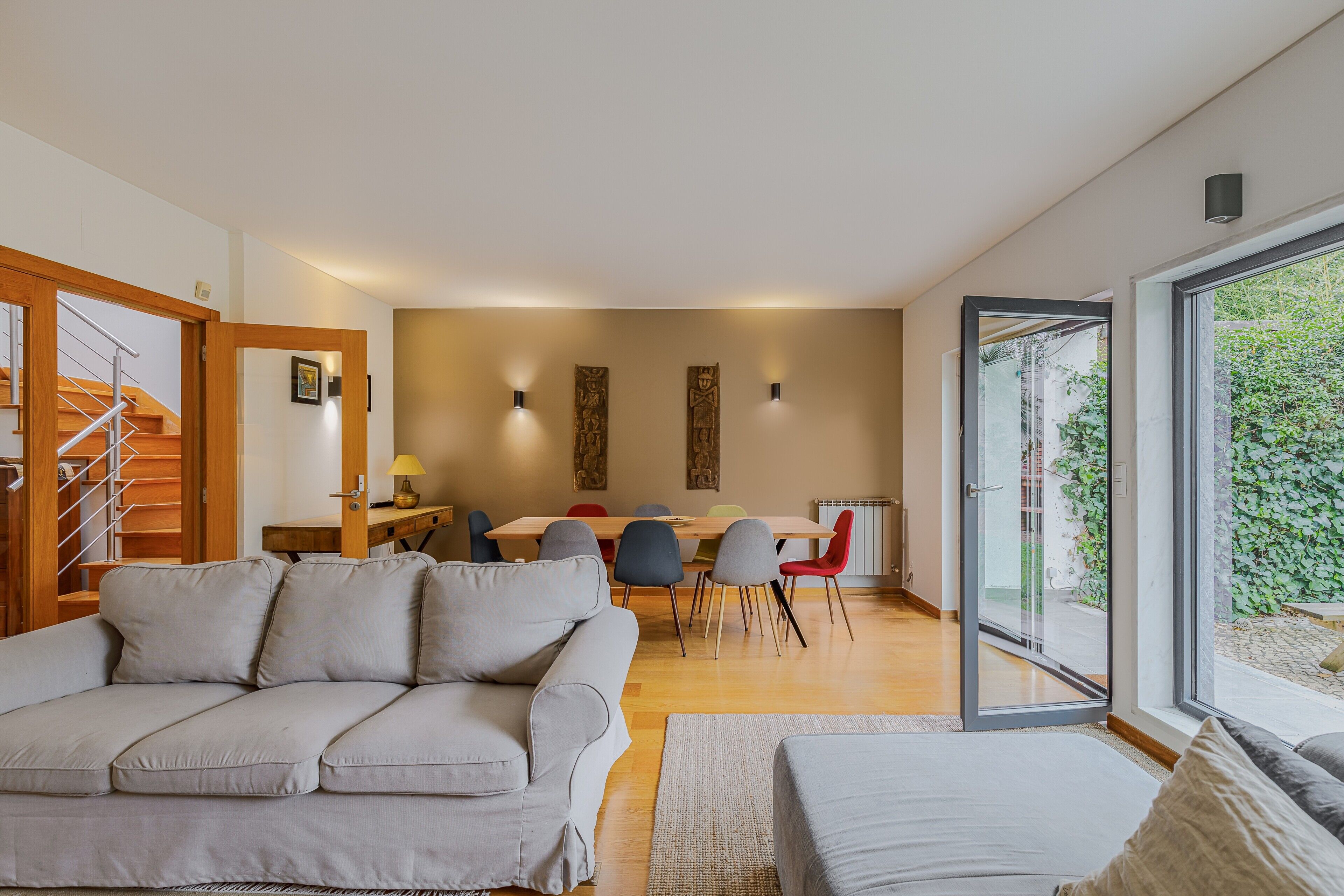 Televisión, chimenea