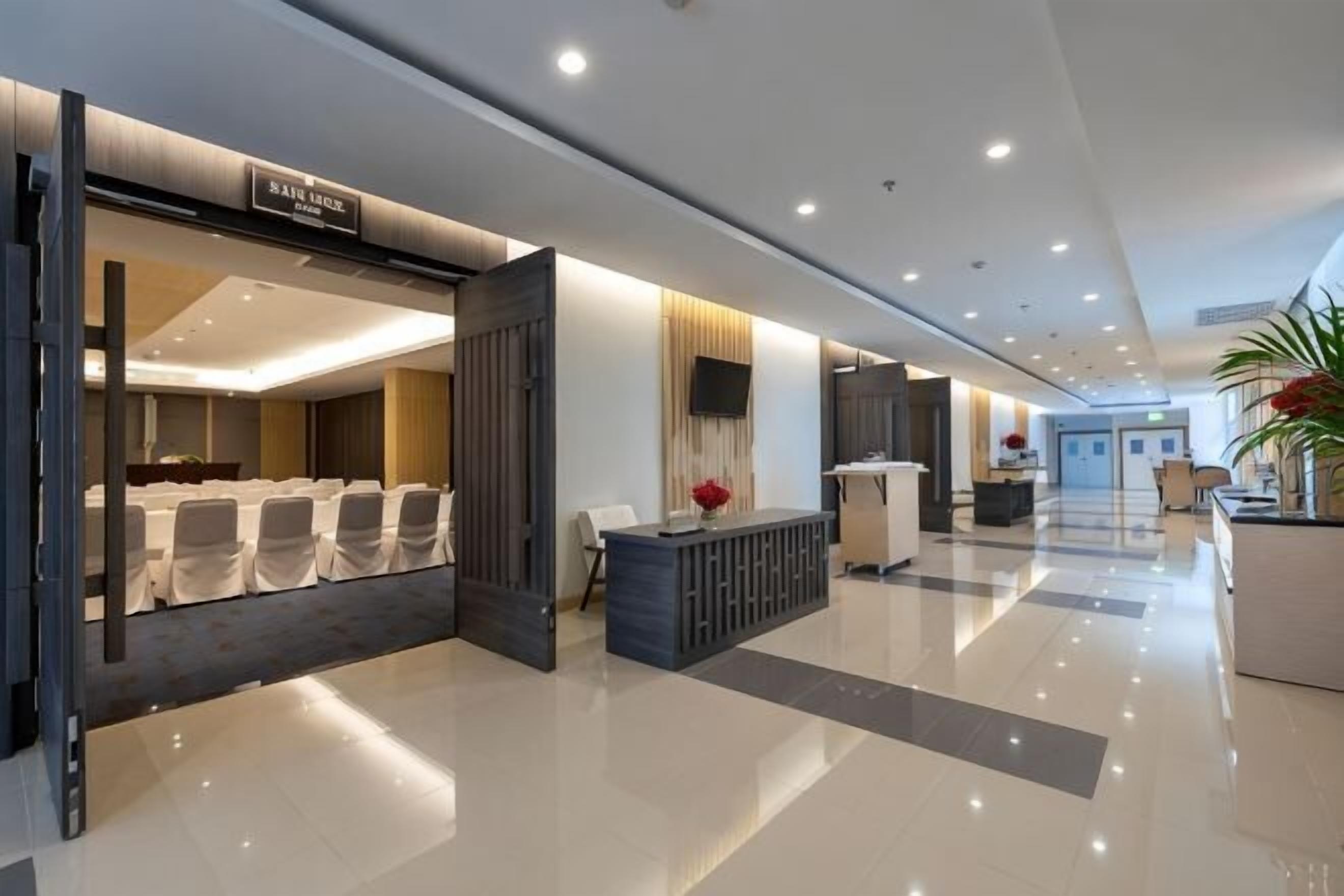 Meeting facility